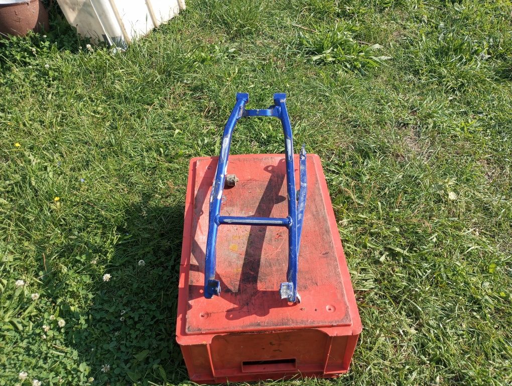 Stelaż Yamaha YZF 426 ogon zadupek subrama tylny tylni rama R13