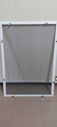 moskitiera w ramce  aluminiowej na okno 61 cm x 86 cm