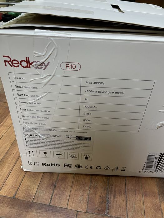 Робот пилосос Redkey R10