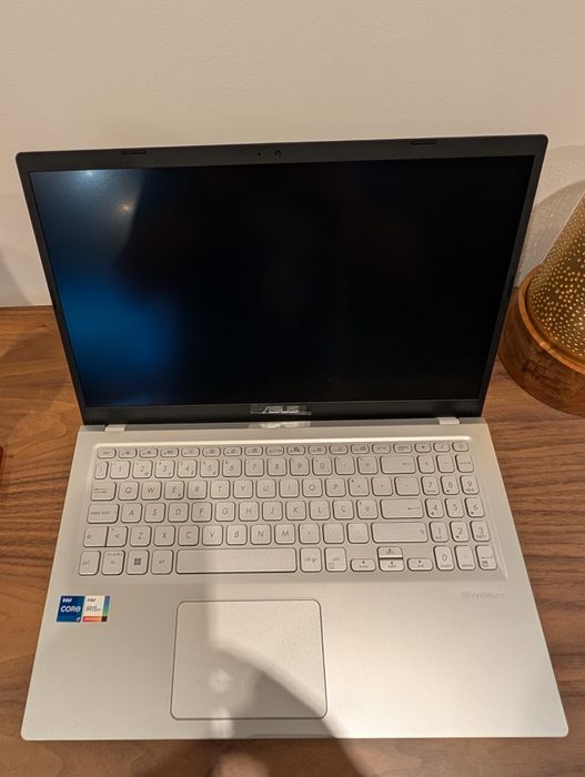 Portátil ASUS - i7 1165G7 - 15.6" - Com garantia