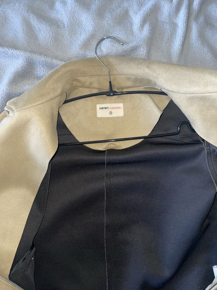 Срочно продам Косуха замшевая 36р