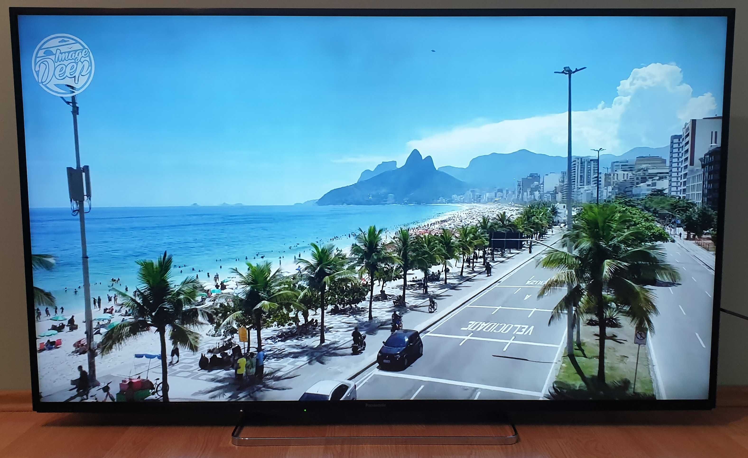 Panasonic TX60CX740E Smart DVBT2