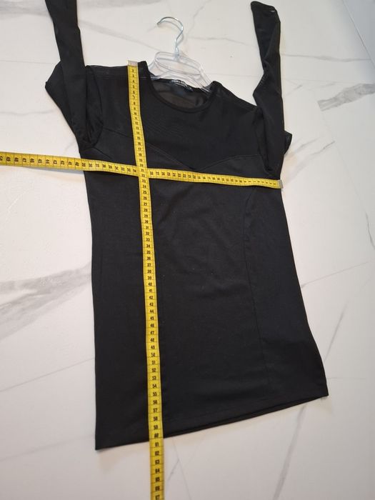 Bluzka S - M Czarna z siateczką długi rękaw pod żakiet na codzień