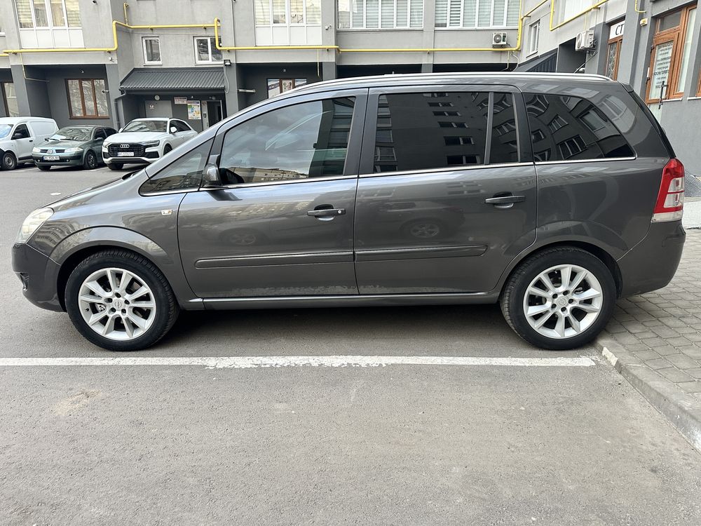 Opel Zafira B Cosmo 2009