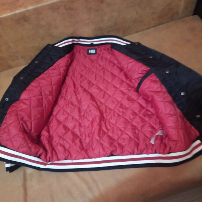 бомбер Chicago bulls  NBA в отл.состоянии М и L