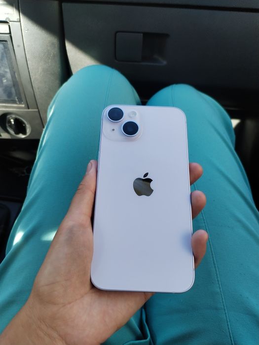 Apple iPhone 14 - 128GB - Roxo