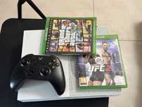 Xbox one s  1 pad +2 gry  gta 5 ufc 2