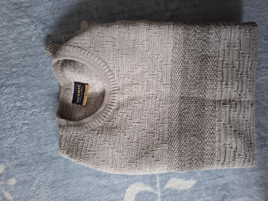 Чоловічий  светр