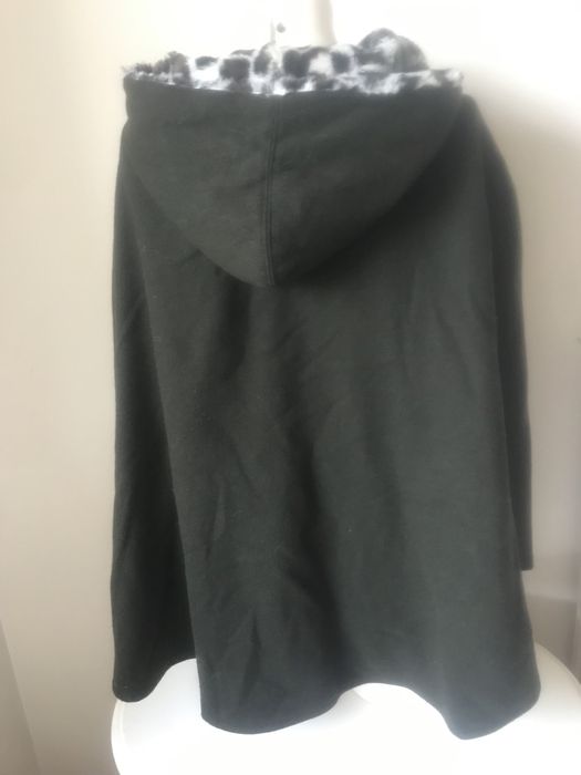 Capas e Poncho NOVOS ou Usadas 1 vez