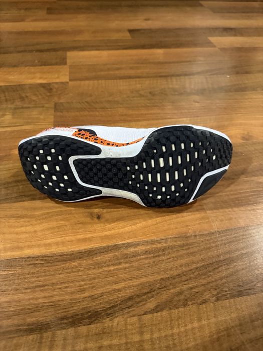 nike zoomx invincible run flyknit