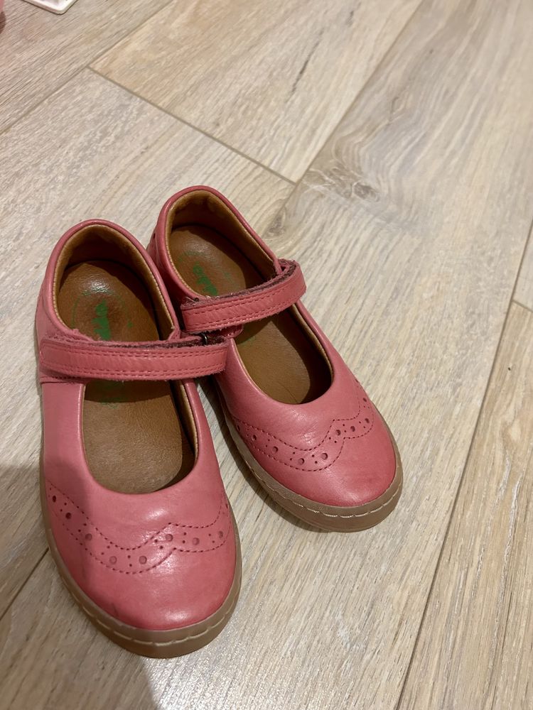 Шкіряні туфельки для дівчаток froddo 17 см