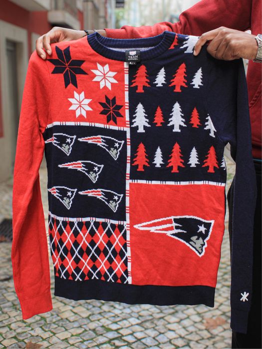 NFL New England Patriots Christmas Sweater – Size L