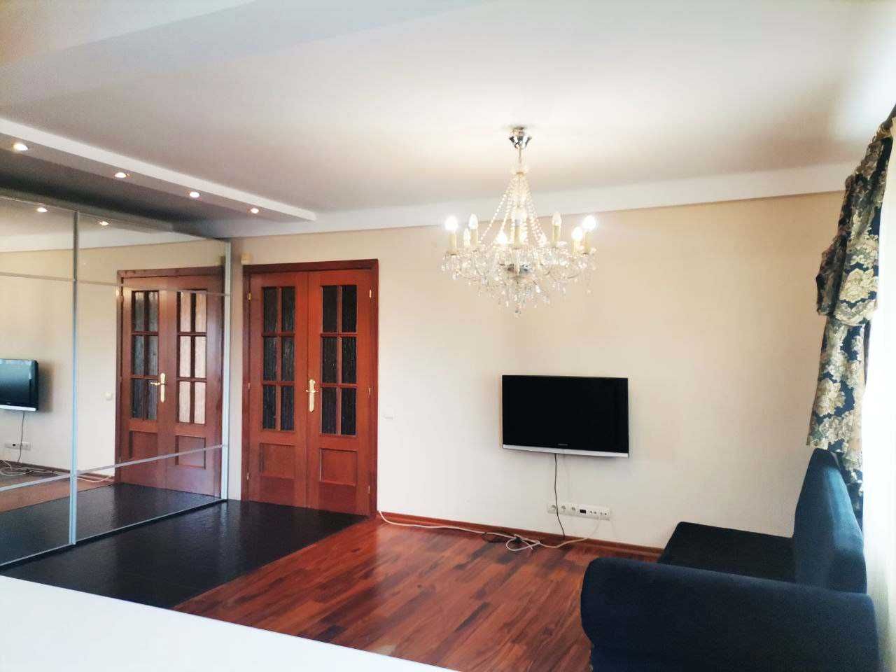 Продаж  3-кімнатної квартири в центрі міста