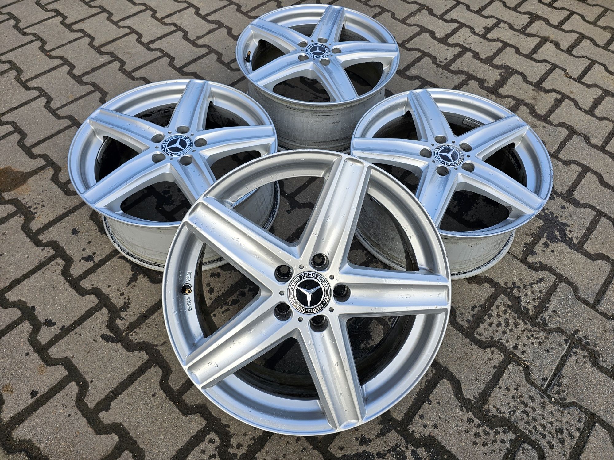 Felgi aluminiowe DEZENT Mercedes Audi 5x112 18 cali ładny wzór