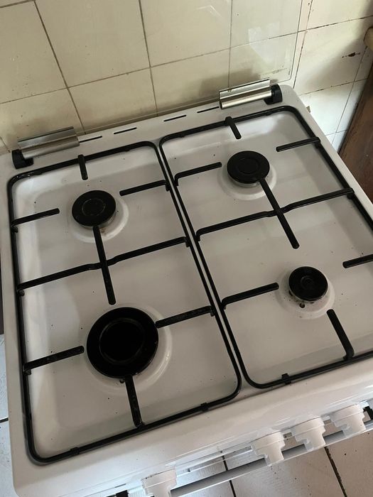 Vendo este fogão novo como se pode ver nas fotos