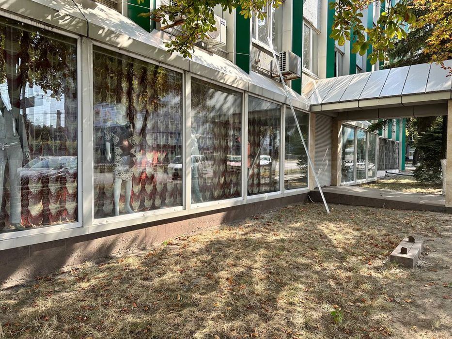 Аренда магазин 255 м2 торговая площадь Рабочая Днепр