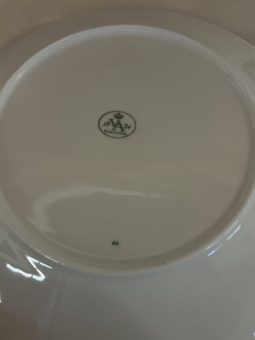 Lote de 8 pratos ladeiros