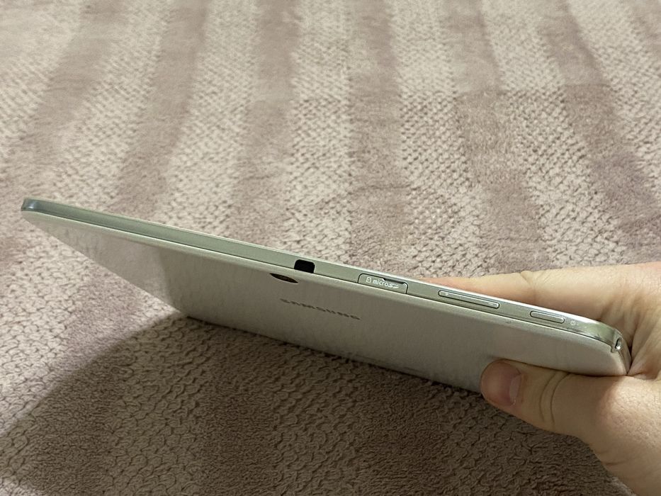 Планшет Samsung Galaxy Tab 3 (P5210)