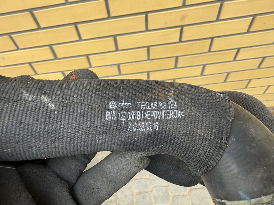 Audi A4 B9 A5 F5 przewód wody rurka wody kruciec