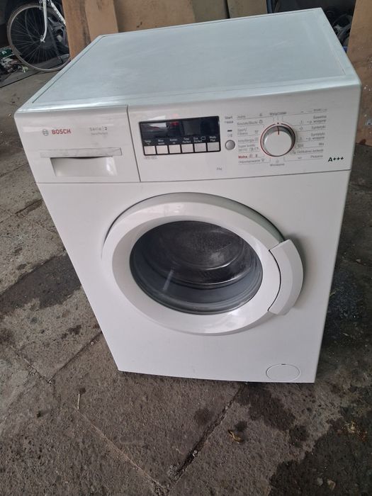 Pralka automatyczna firmy Bosch - 6 kg