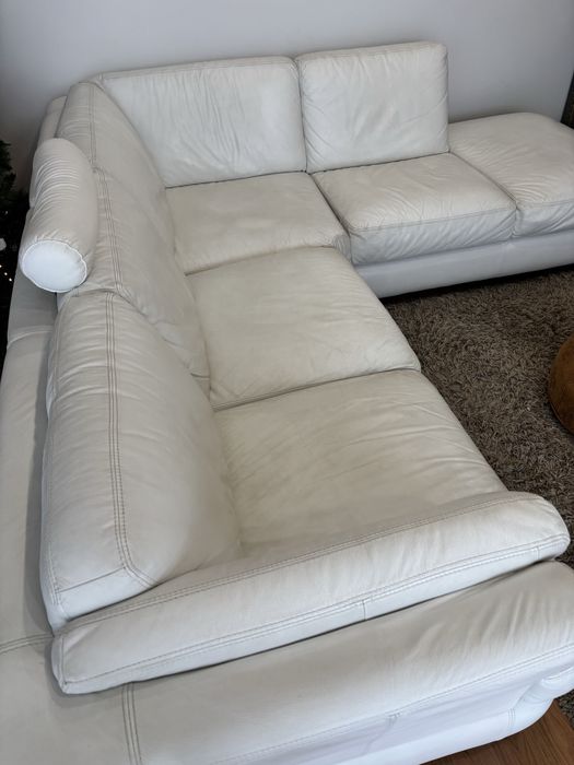 Sofa em pele chaise long da chateaux d’ax