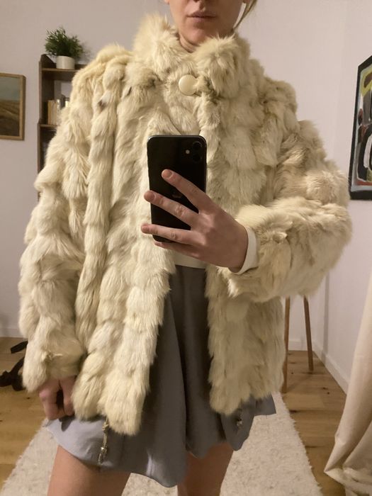 Prawdziwe futro z lisa kremowe białe