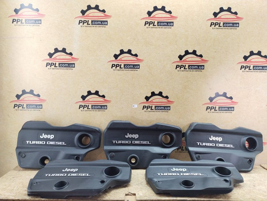 Jeep Compass II 16- 2.0 D крышка двигателя мотора накладка 68386926AB