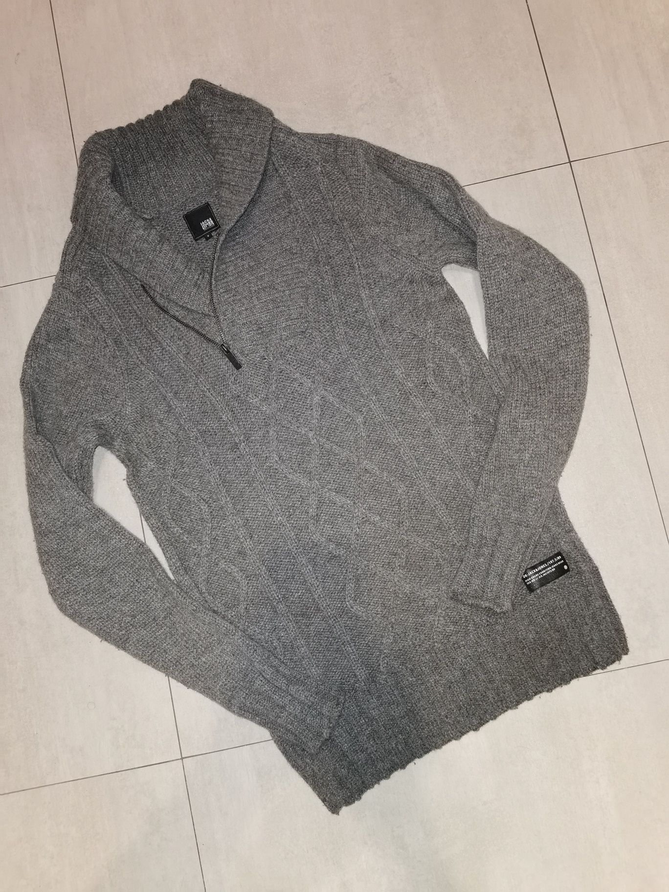 Jack&Jones r. S solidny ciepły sweter 80% lambswool