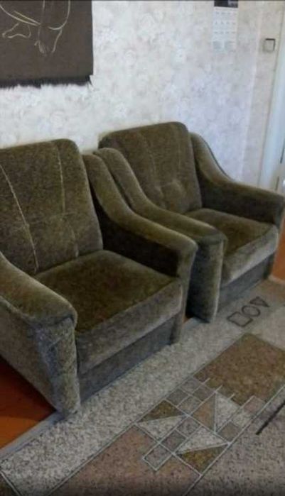 Продам диван і крісла