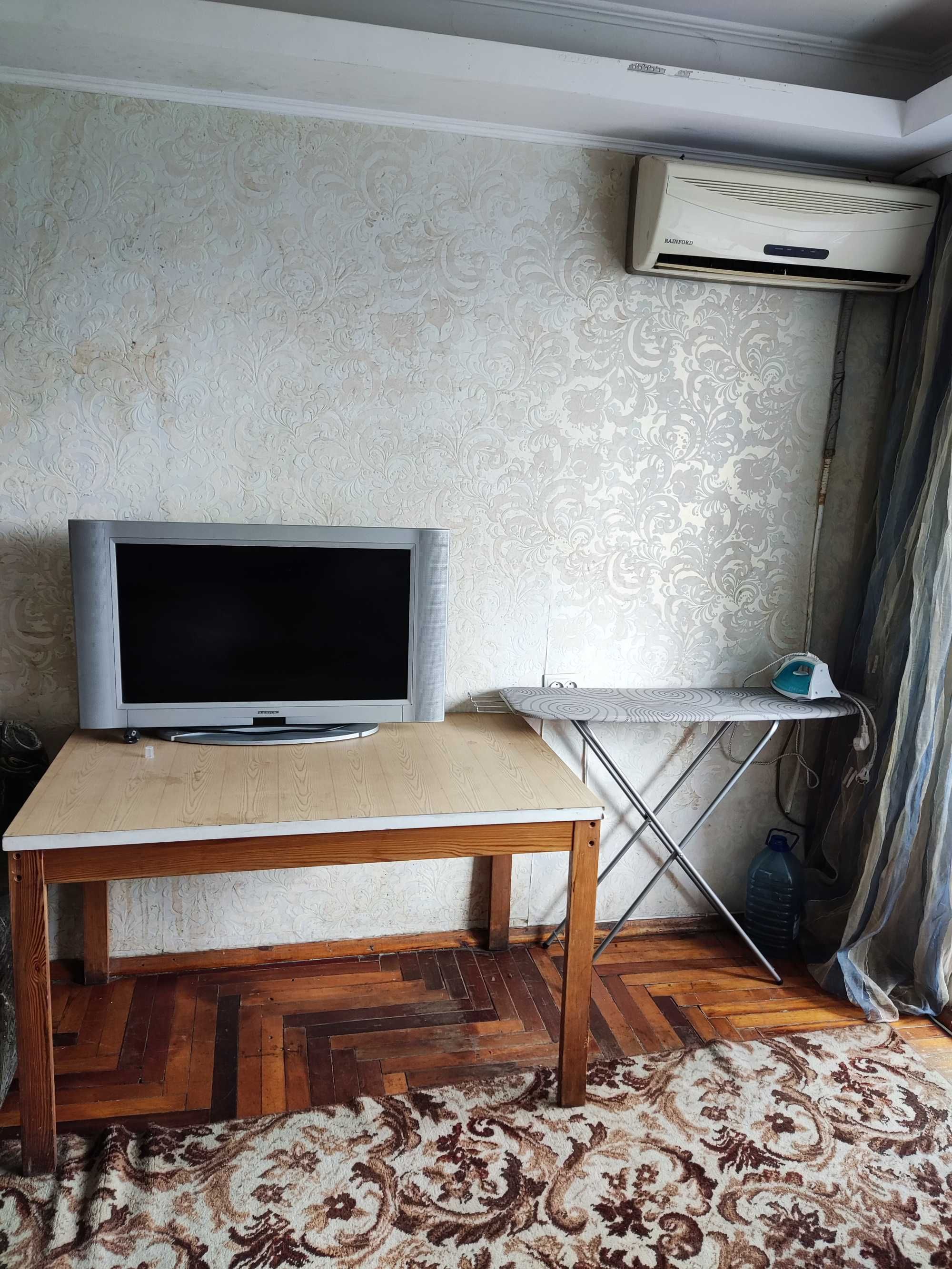 Сдам 1-комнатную квартиру в Александровском районе 6000 грн.