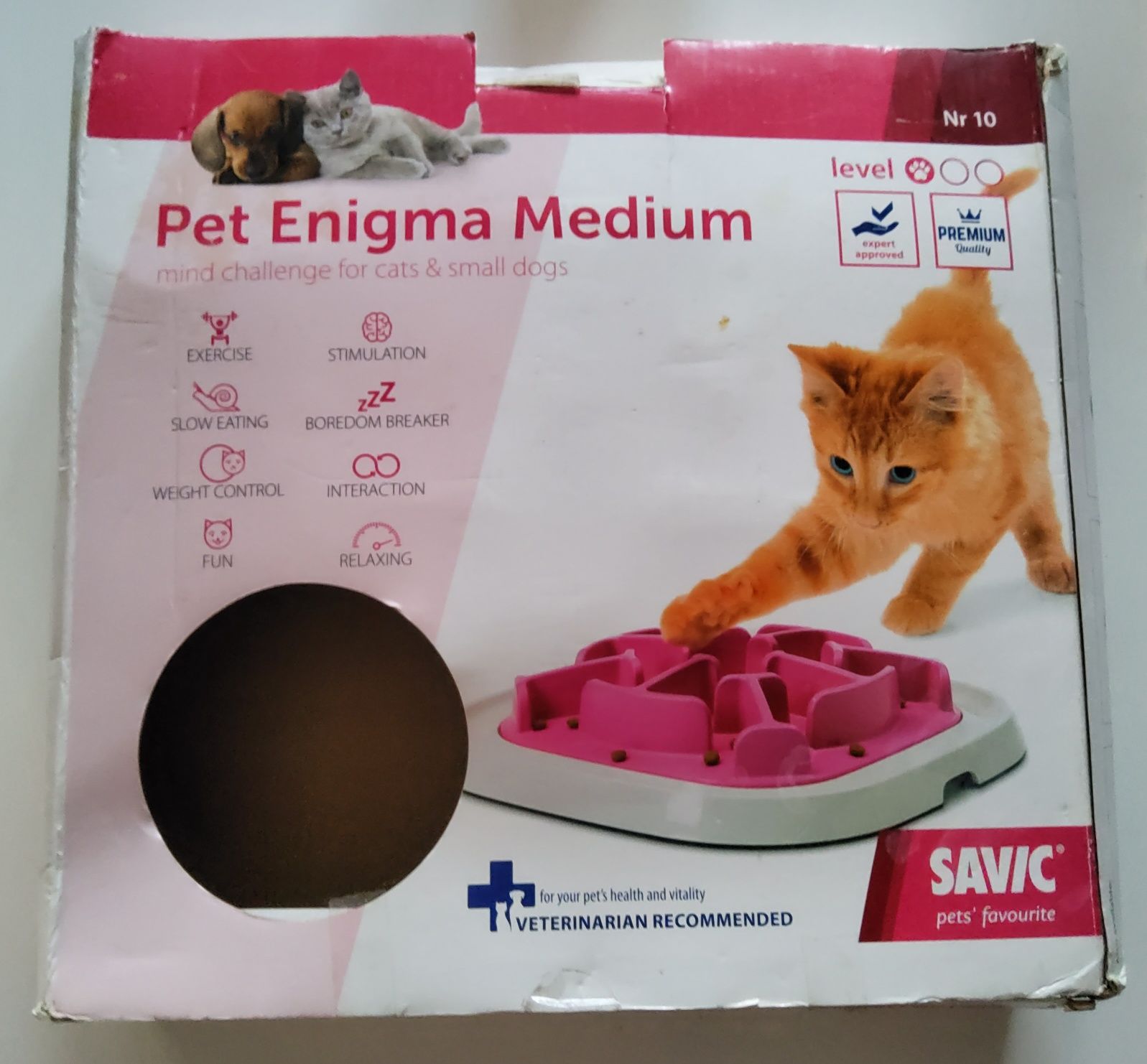 Comedouro interativo para cães e gatos da marca Savic - Novo