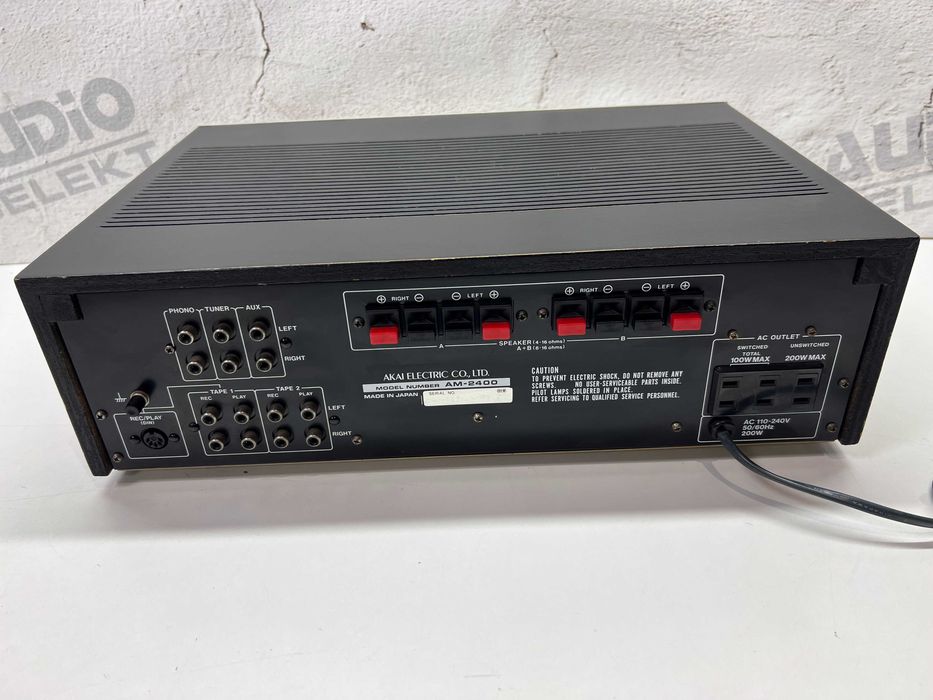 Akai AM-2400 vintage wzmacniacz z 77r