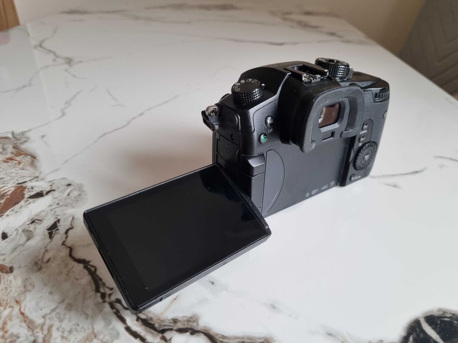 Panasonic Lumix GH5 Body + V-LOG | Idealny Stan, Gotowy Zestaw