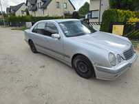 Mercedes E Klasa 2000r. 2.0 136km LPG Manual Sedan