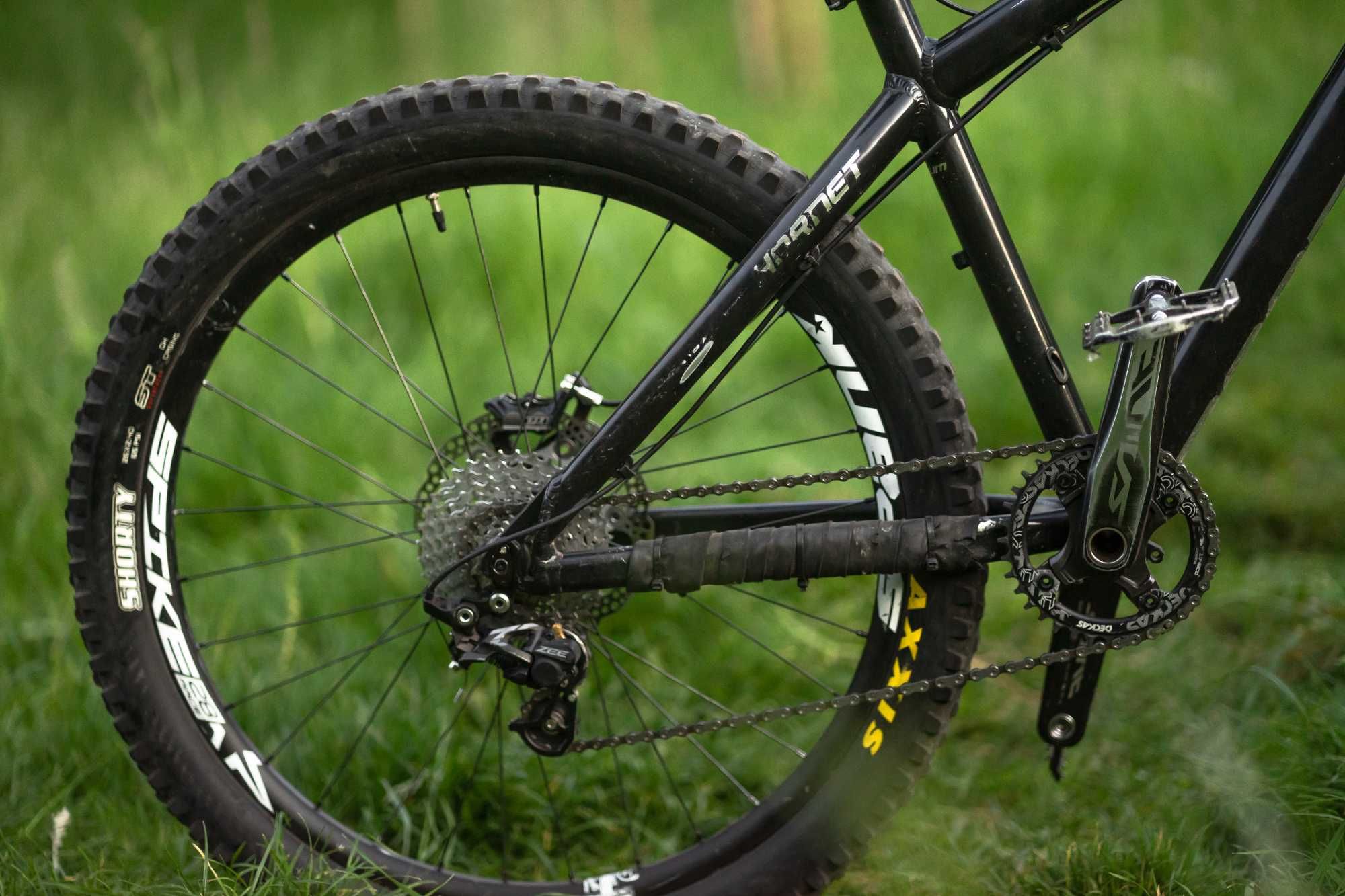 MTB/DH/TRAIL/DIRT Dartmoor Hornet mocno doinwestowany gotowy do jazdy