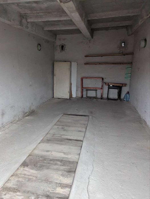 Гараж під оренду