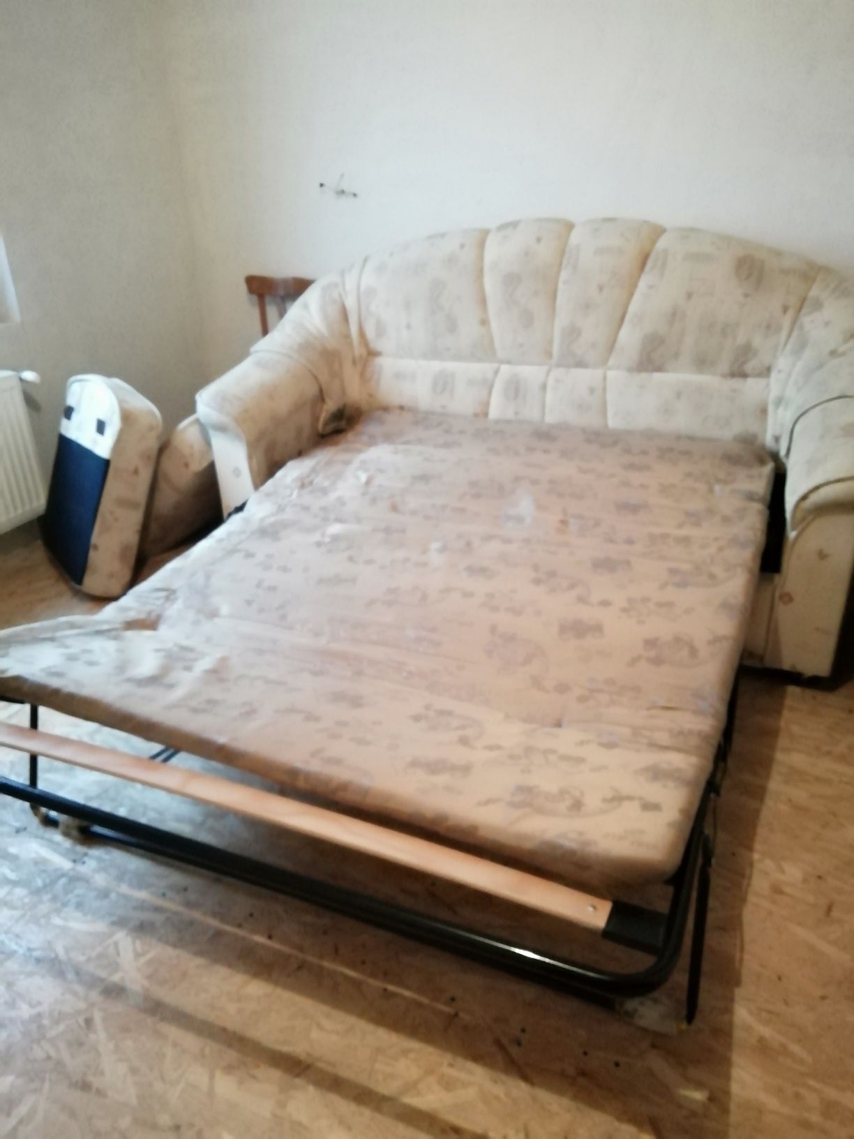 Продам раскладной диван
