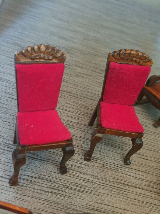 Móveis Miniatura em Madeira - 30 peças.