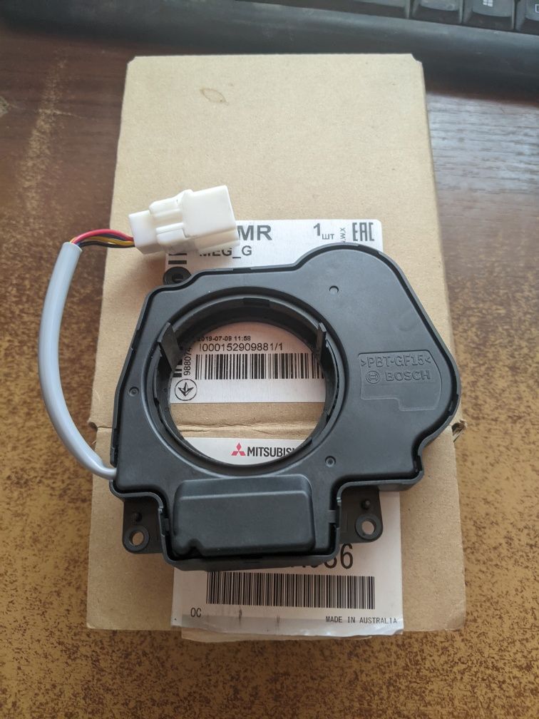 Датчик положення керма Mitsubishi 8651A086
 
8651A086