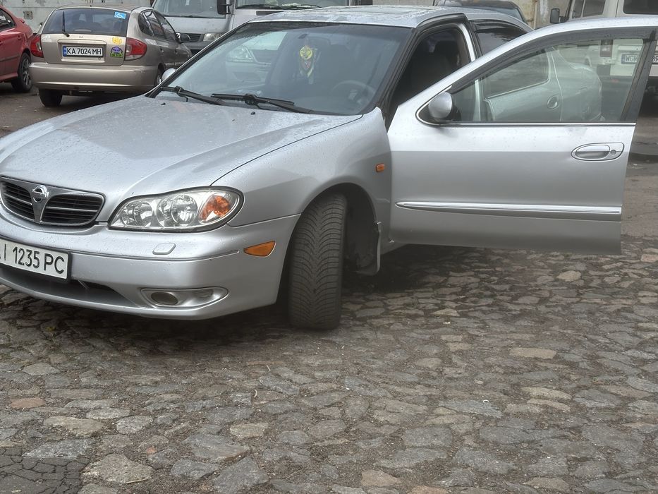 Nissan Mamaxi 3.0 V6