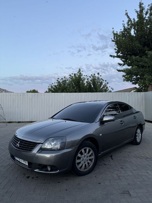Mitsubishi Galant 9