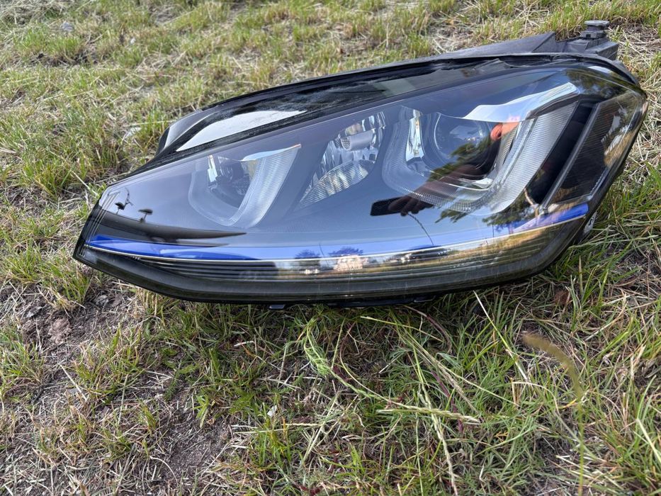 Lampa przednia lewa VW Golf VII 7 bi xenon GTE niebieski cala EU