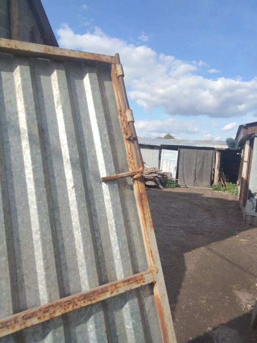 Металічні двері.використані.використані.