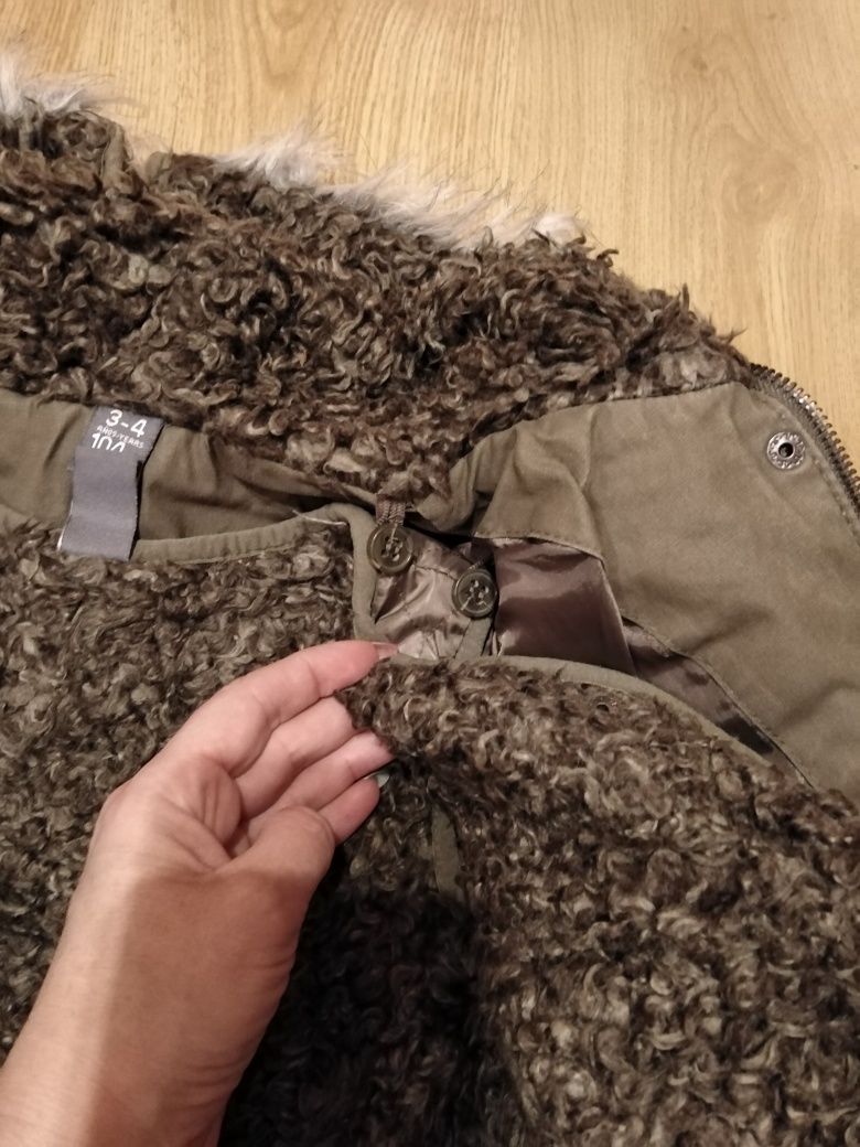 Kurtka zara 3-4 lat khaki zielona parka jesień ocieplana kamizelka