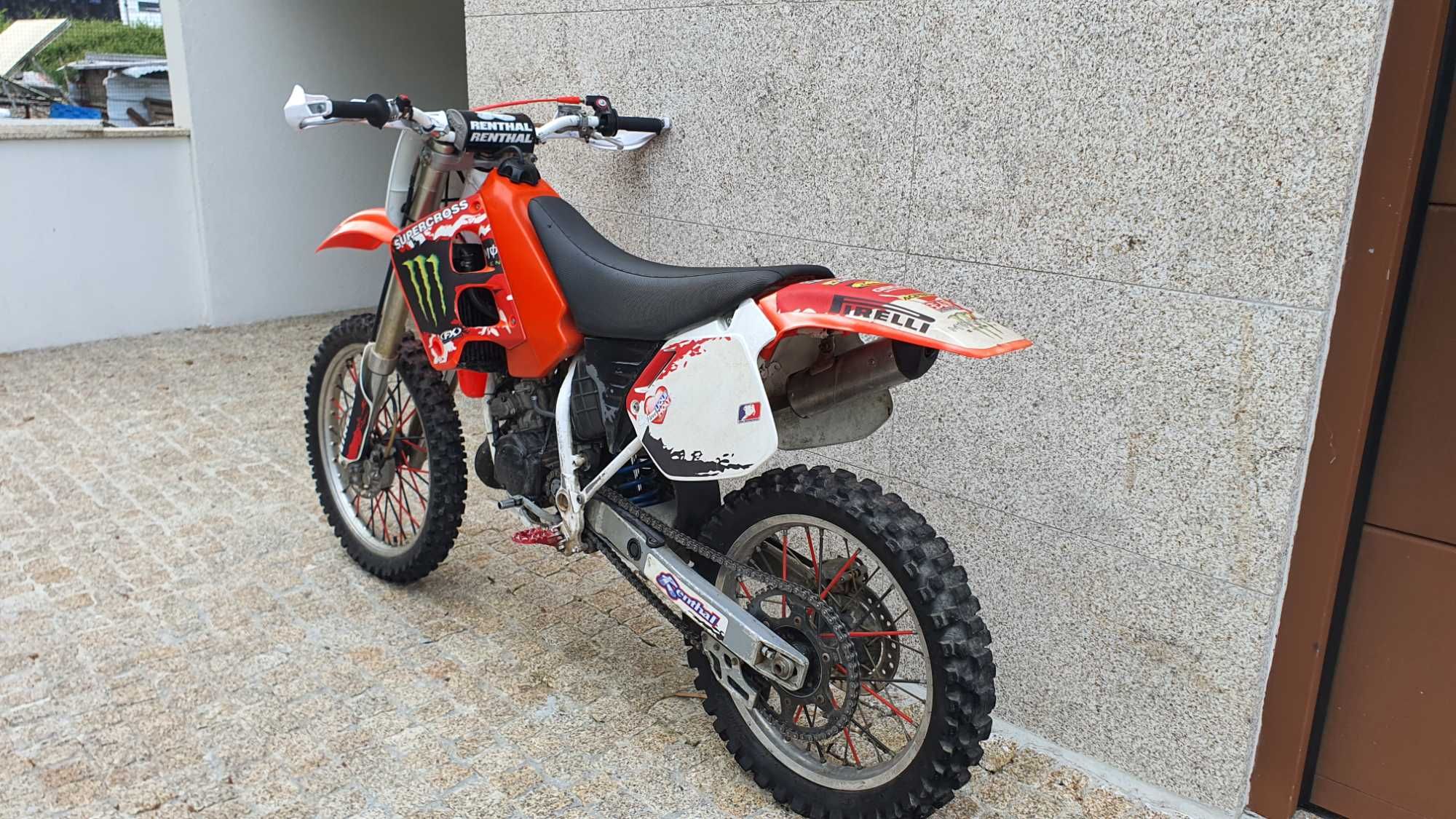 Honda cr 125 motocross