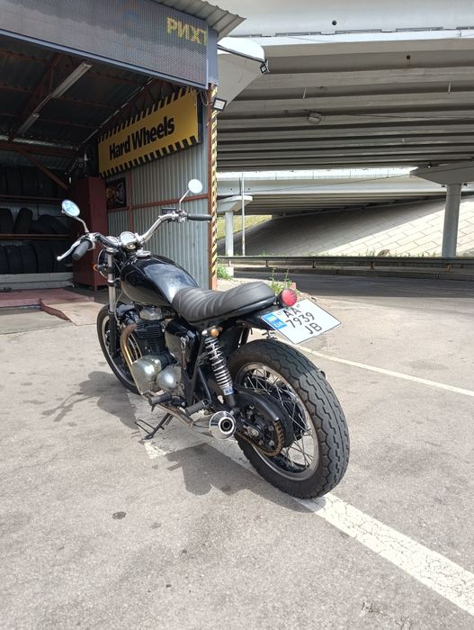 Мотоцикл Kawasaki W650