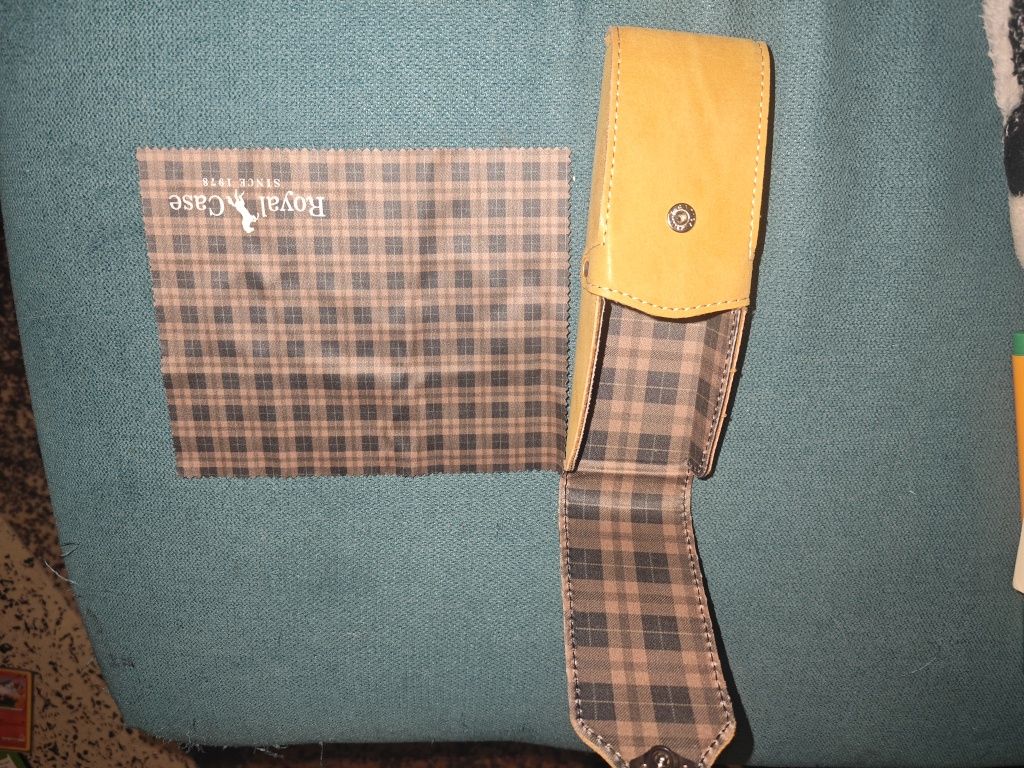 Nowe etui na okulary + chusteczka do okularów