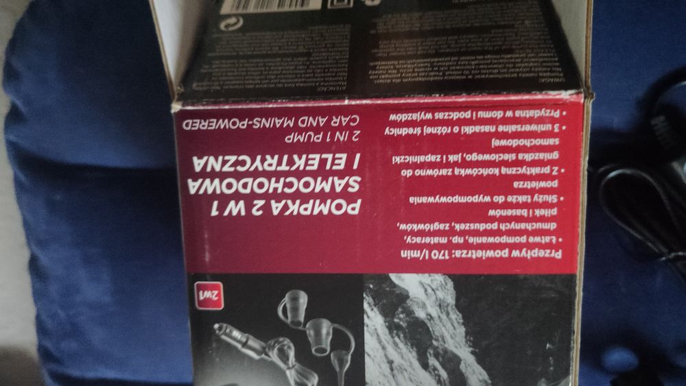 Materac dmuchany duży. Poduszka dmuchana. Piłka i pompka elektryczna.