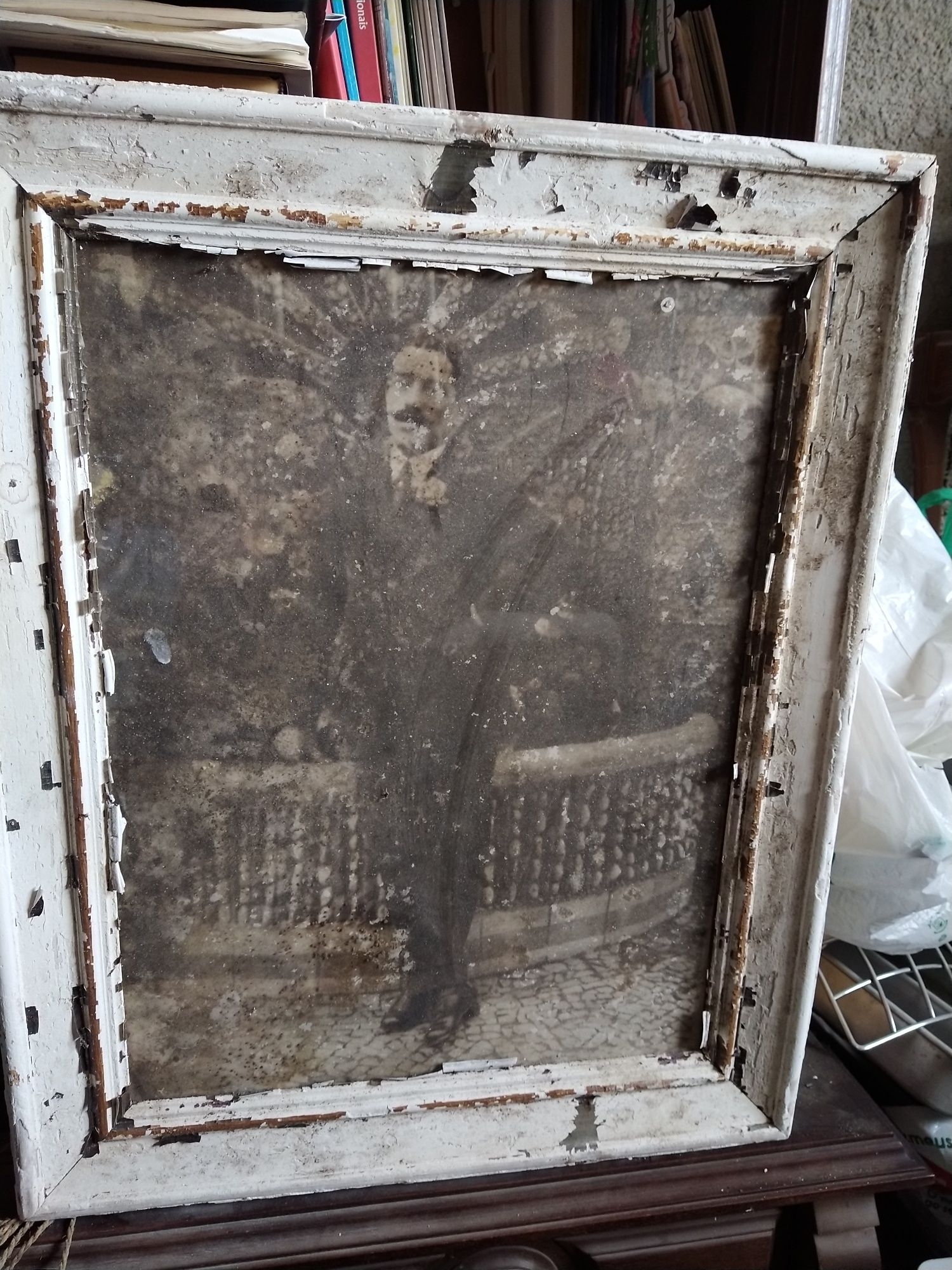 Quadro.           .