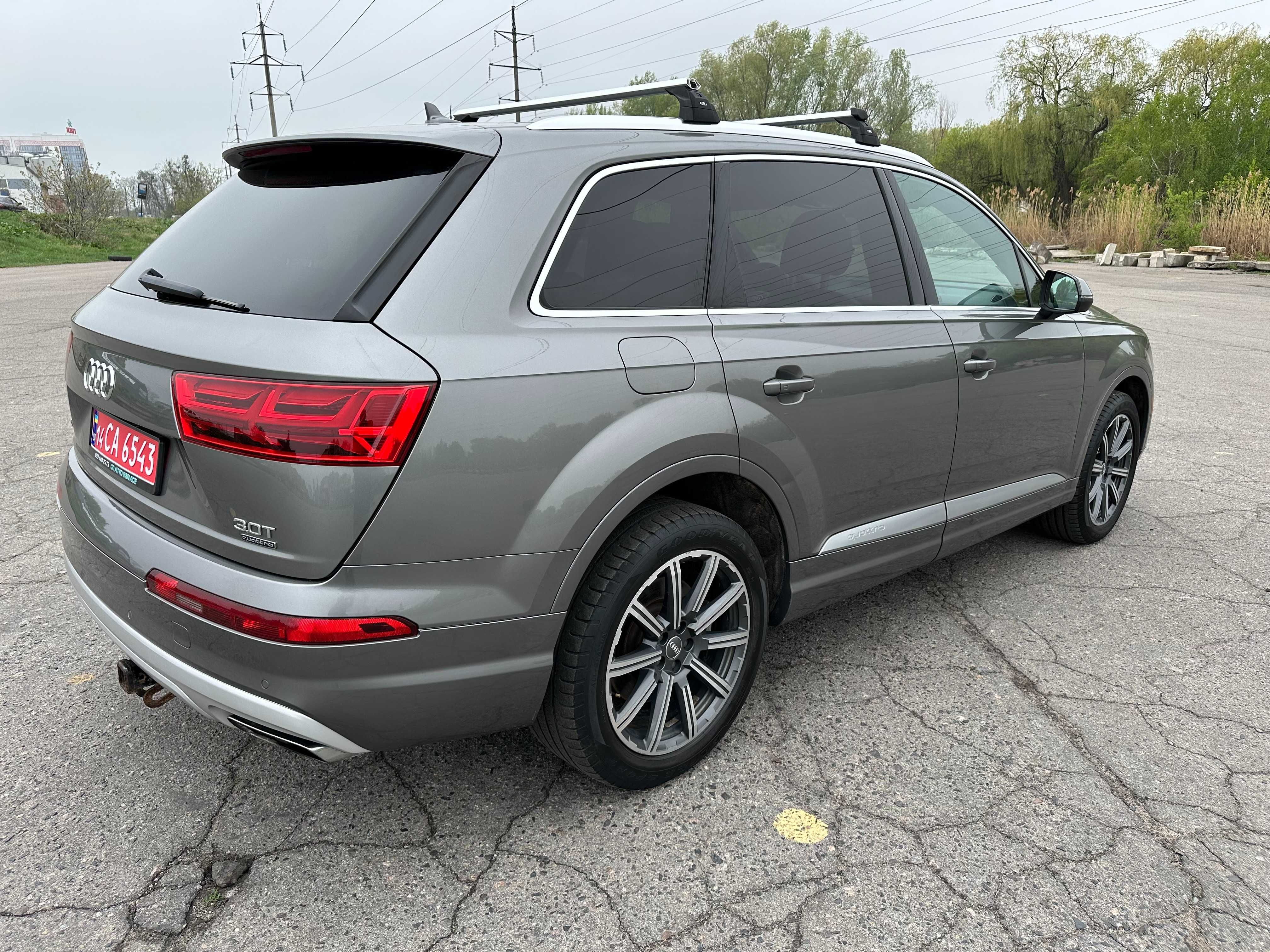 AUDI Q7 Premium Plus